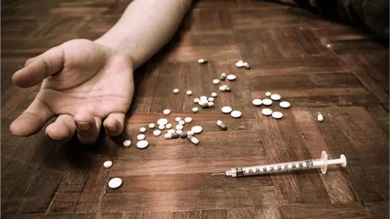 فتاة تلقى مصرعها.. عقب تعاطيها جرعة مخدر زائدة