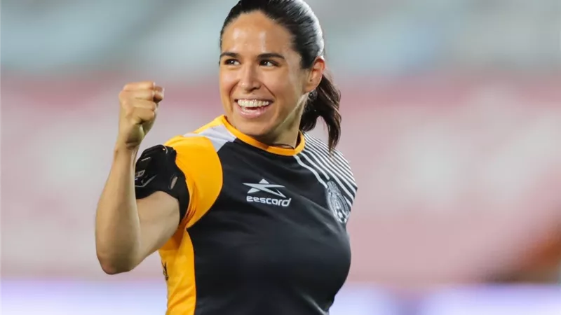 كارين جانيت دياز.. حكمة صنعت تاريخًا للمكسيك في كأس العالم