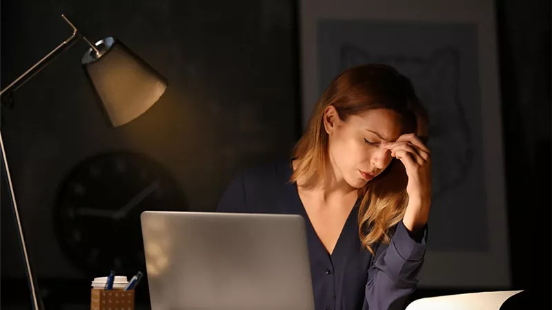 احذري العمل ليلا.. ونصائح ذهبية لمواجهة الأضرار الصحية والذهنية والنفسية