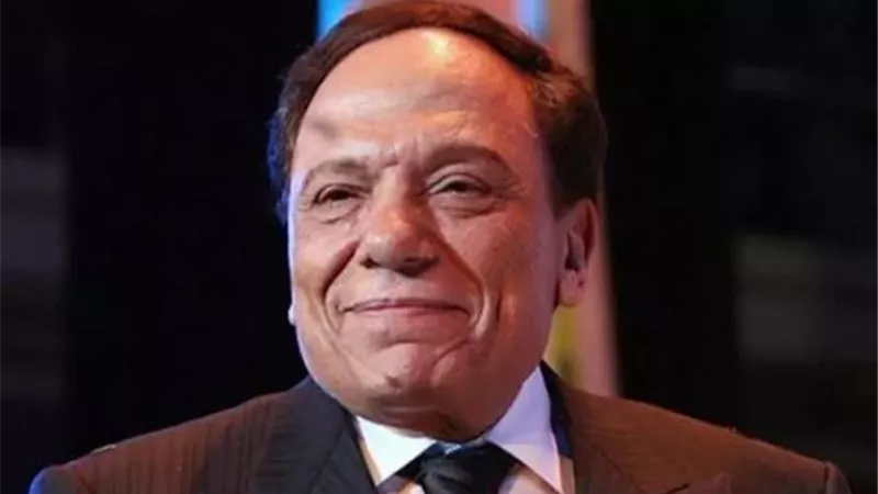 الواد وأبوه.. مفاجآت عائلية في عودة عادل إمام للسينما بعد غياب 12 عاما