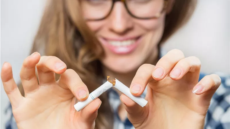 6 خطوات سهلة لبدء الإقلاع عن التدخين.. تعرفي عليها