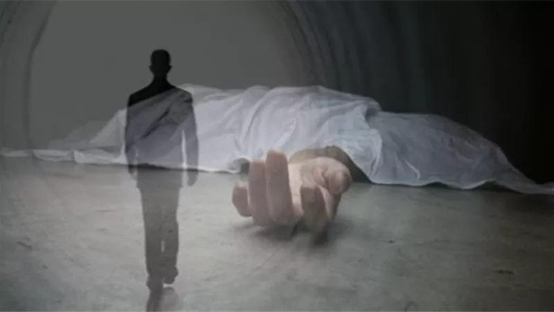 تفسير حلم نداء الميت للحي باسمه في المنام للمتزوجة والعزباء والحامل
