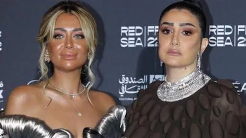 بعد غادة وروتانا.. فنانات أثرن الجدل على السجادة الحمراء برفقة بناتهن