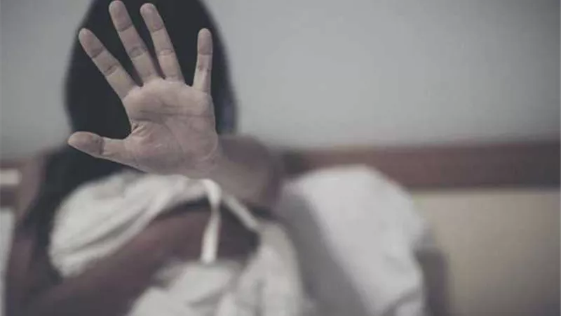 صرخة فتاة: حملت سفاحا بعدما اغتصبني قريب أبي تحت التهديد