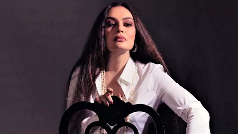 شيريهان تتغزل في ابنتها على طريقتها الخاصة