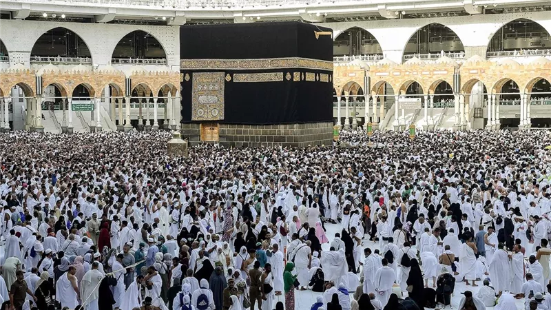 شؤون الحرمين تُعلن خدماتها لأبناء قاصدي المسجد الحرام