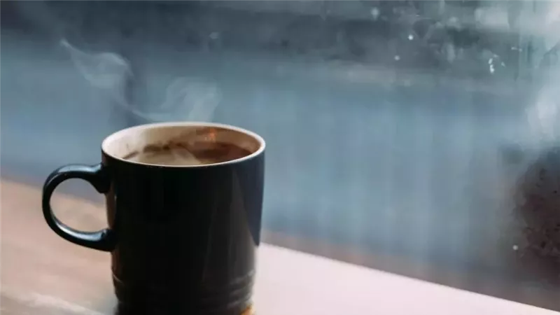 على عكس الشائع.. جرعة منخفضة من الكافيين تحسن وظائف الدماغ