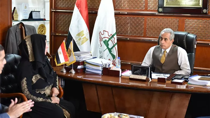 عربة متنقلة لتدريب بدويات سانت كاترين على المشغولات اليدوية