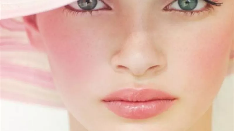 دم الغزال، طرق سهلة لصنع تنت الخدود في المنزل
