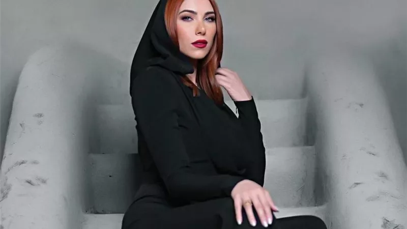 فساتين سهرة سوداء من وحي النجمة دانييلا رحمة، شاهدي