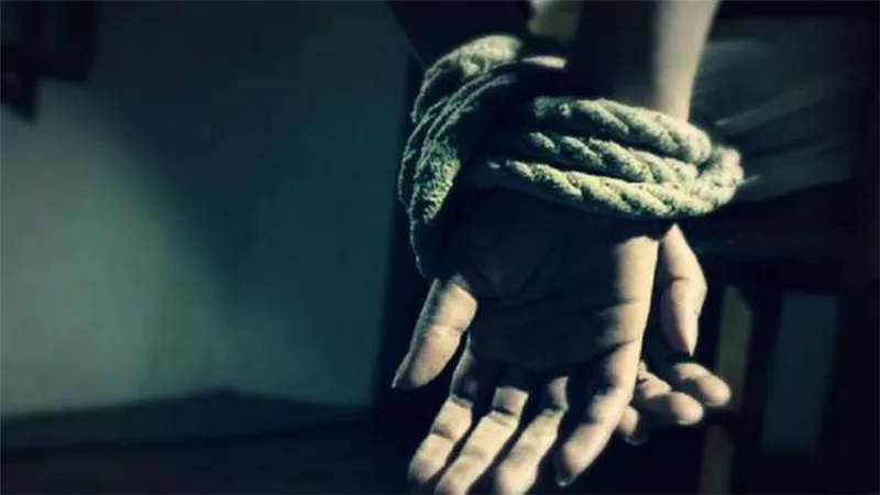 تفاصيل خطف طالب من أمه في الطريق العام بالإسماعيلية