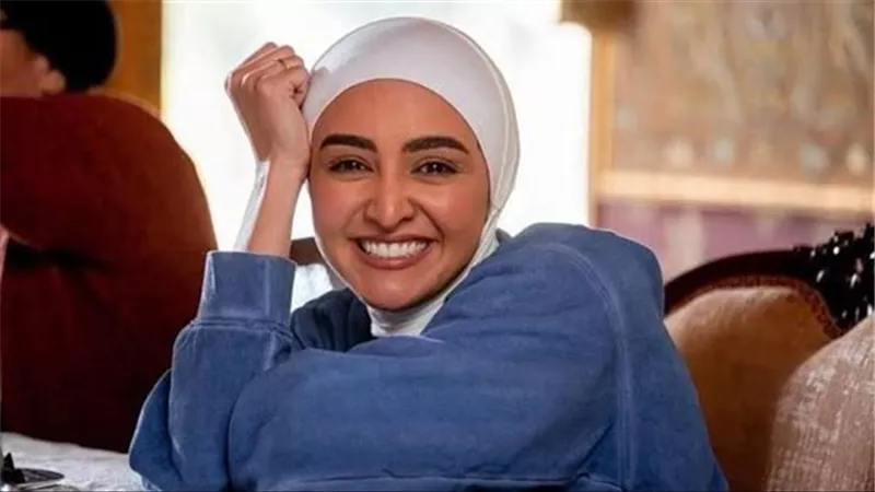 هجوم قوي على هلا رشدي بسبب فيديو أمام الكعبة «مفيش تقوى»
