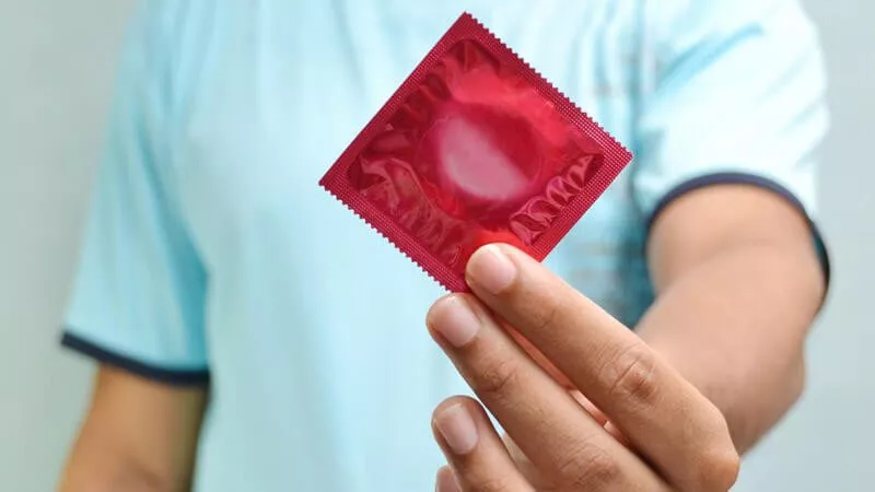 «الواقي الذكري مجانا» إجراءات جديدة في فرنسا لمنع الحمل