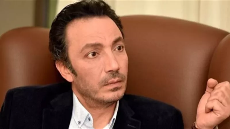 الموت يُغيب والدة الفنان طارق لطفي بعد صراع مع المرض