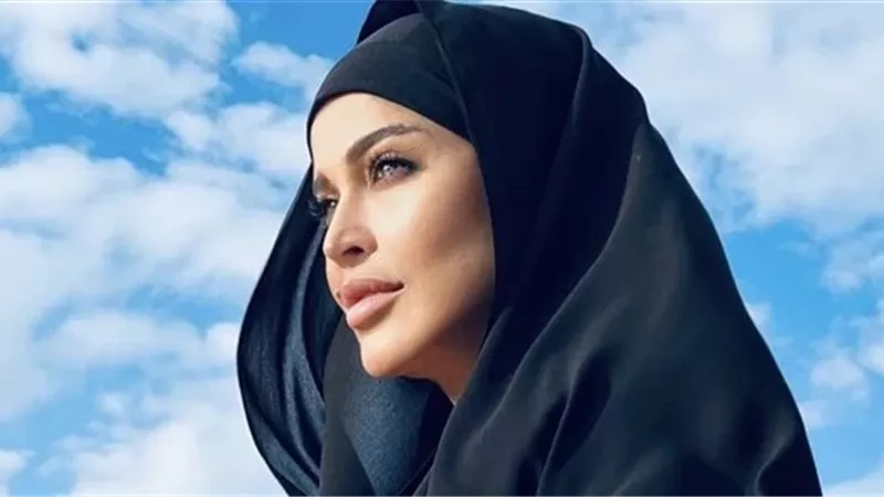 «نشرة السوشيال»  حجاب جومانا مراد وبورتريه نبيلة عبيد وتهنئة يسرا