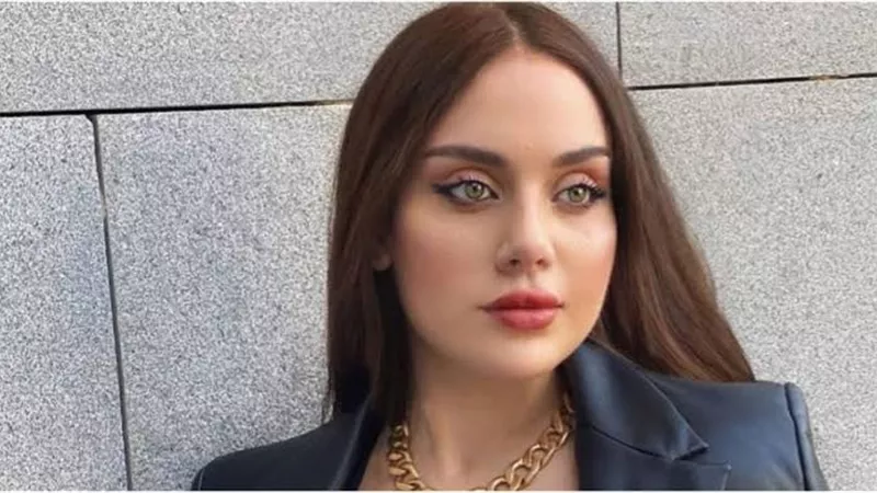 «نشرة اهل الفن» زيادة وزن شيرين عبدالوهاب و ظهور ابنة هيفاء وهبي