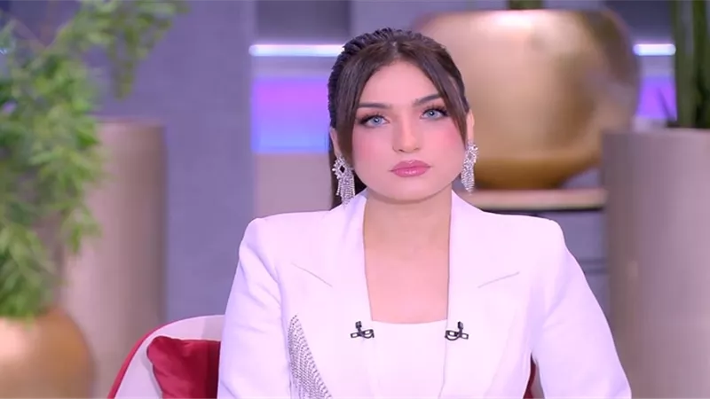 ياسمين عز: متعمليش شعرك بروتين واعملي لجوزك بط بالبرتقال (فيديو)
