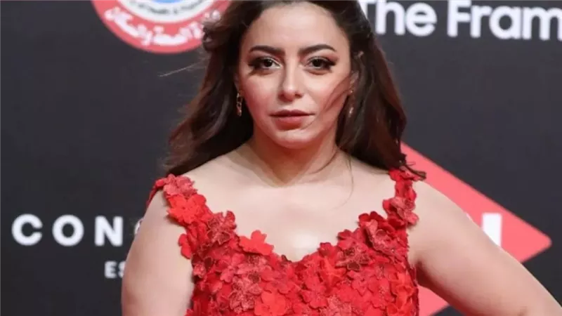 إلهام عبدالبديع: «مشهد على السرير كان هيخليني رقم 1 وفكرت بالانتحار» (فيديو)