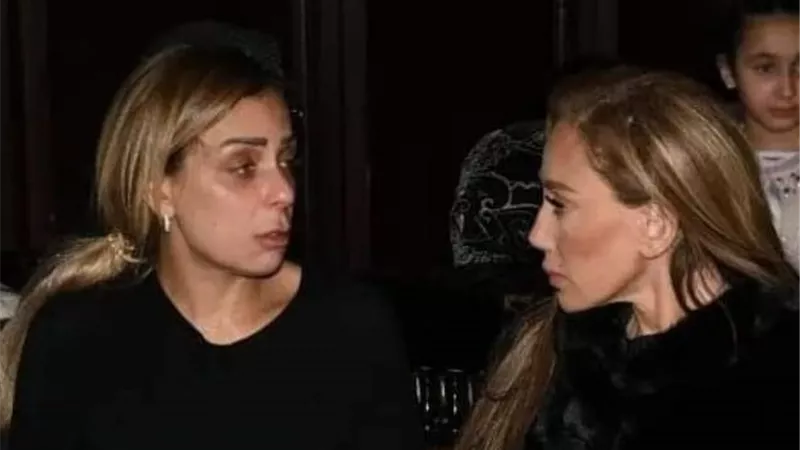 «بعد خلاف طويل» ريهام سعيد في عزاء والد ريم البارودي (صور)