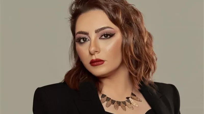 «بعد حديثها عن المشاهد الجريئة» شاهدي أجمل إطلالات إلهام عبد البديع