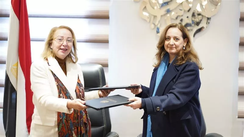 «المرأة والفن التشكيلي» مذكرة تفاهم تنتج ورش عمل للمرأة وذوي الاحتياجات
