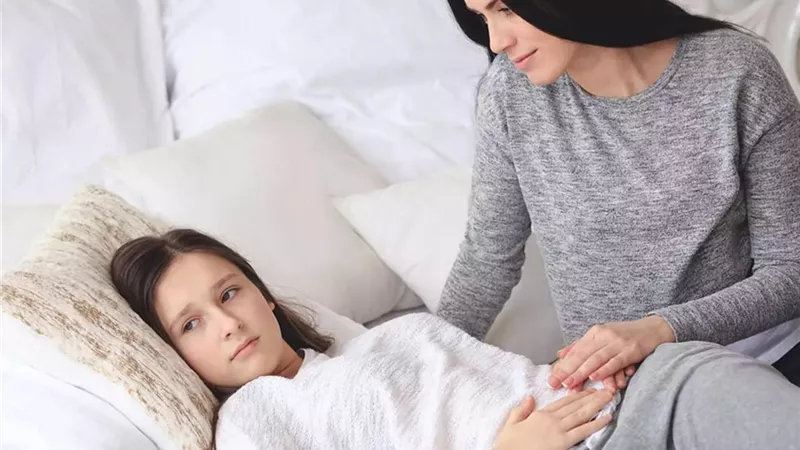 حكم الدم الخارج ممن اضطرت لاستئصال رحمها؟ «الإفتاء» تجيب