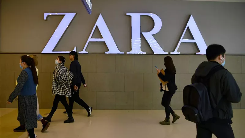 «زارا» تسحب آخر منتجاتها لملابس الأطفال «خطيرة وتسبب الوفاة»