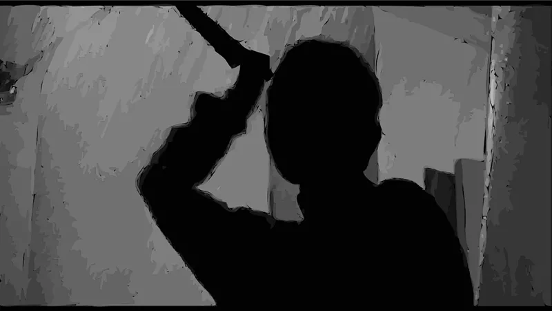 حادثة قتل رجل زوجته أمام أطفاله تشعل السوشيال ميديا والتعليقات: «مفيش رحمة للبنات»