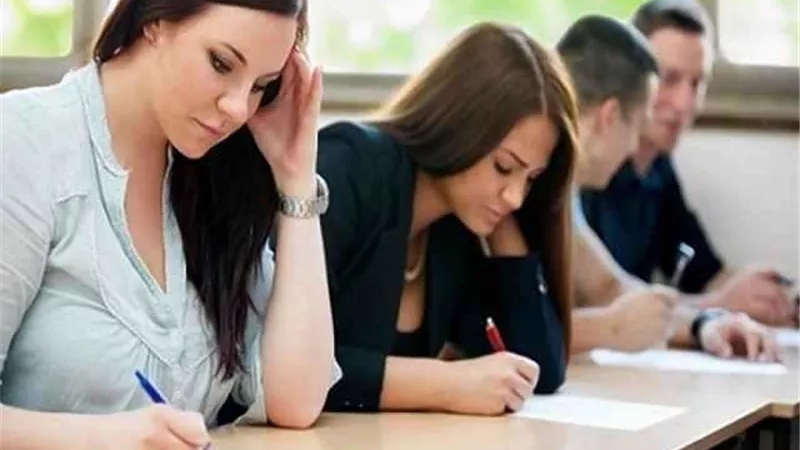 «لبنات الجامعة» 3 مفاتيح لنجاحك وتميزك في الدراسة