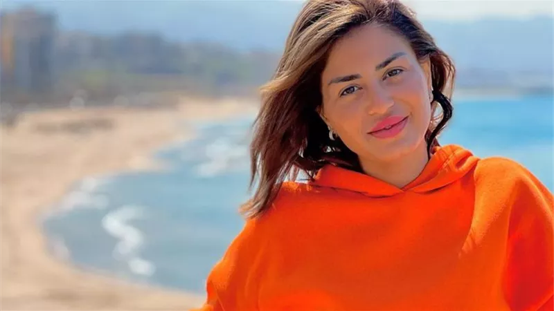 ملابس كاجوال مميزة من وحي إطلالات «منة فضالي»