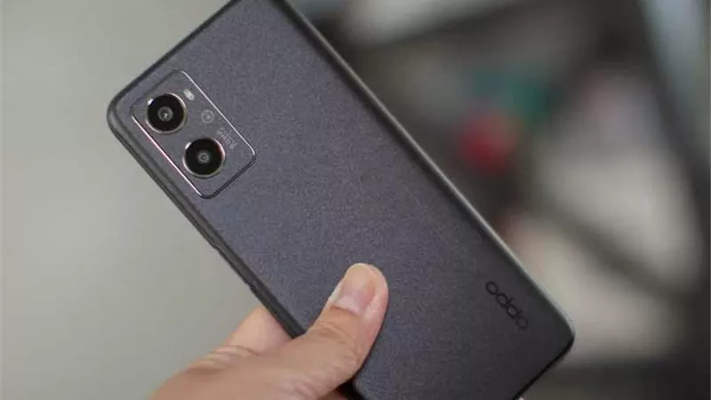 أجمل هدية لأحبابك| تعرفي على سعر ومواصفات موبايل OPPO A96