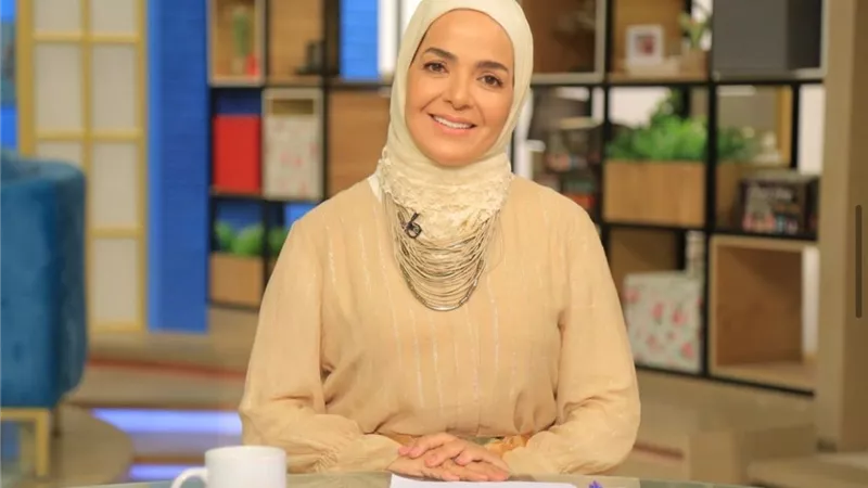 منى عبدالغني ترفض خضوع هند عبدالحليم لعملية تجميل