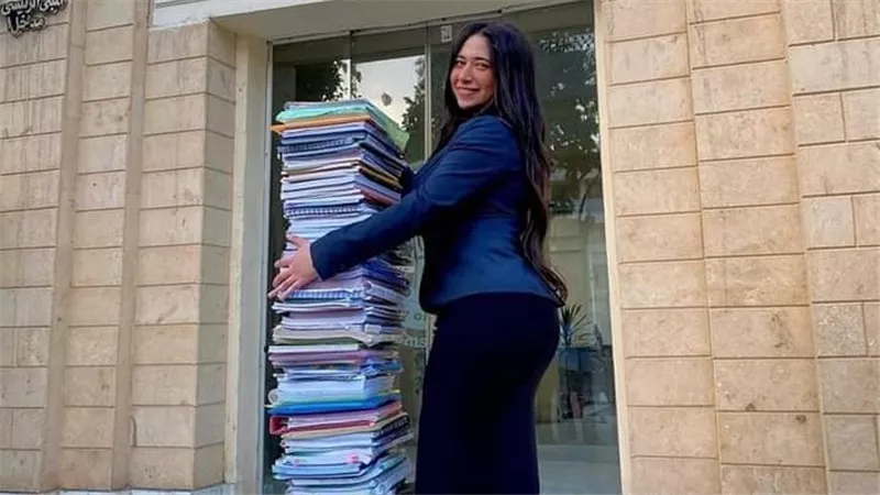 «السوشيال ميديا» تنتفض لدعم نورهان كشك بعد انتقاد ملابسها