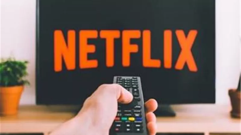 من بينها «مشاهدة نتفليكس».. وظائف من المنزل تحسّن دخلك