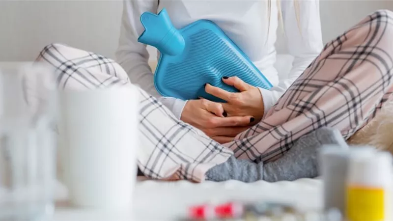 «للبنات» سلوكيات تدمر الرحم أثناء فترة الدورة الشهرية
