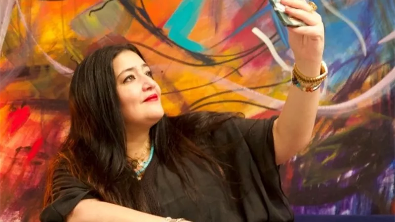 الفنانة شاليمار شربتلي من السعودية إلى متحف اللوفر