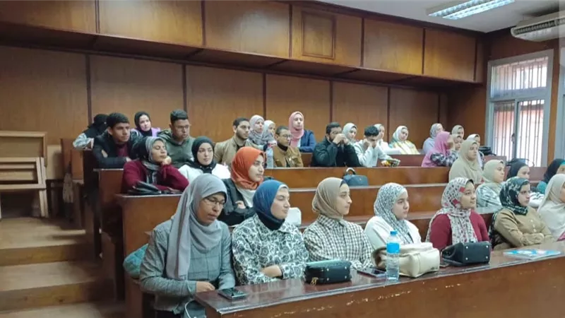 المجلس القومي للمرأة ينظم لقاءات توعية للطلاب بالمحافظات