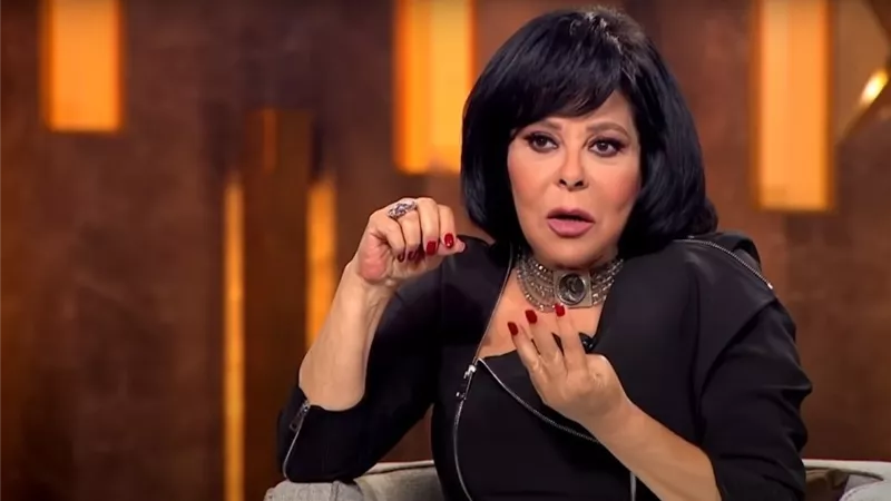 إسعاد يونس تعلن عودتها وتوجه رسالة لجمهورها بعد وعكتها الصحية