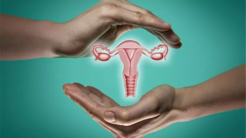 أبرزها «سن اليأس المبكر» 5 مخاطر لعملية استئصال الرحم دون دواعي طبية
