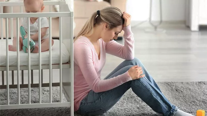 اليونيسيف تشرح «الكآبة النفاسية» وكيفية تقديم الدعم للأمهات بعد الولادة