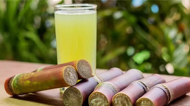 تفسير حلم عصير القصب في المنام وعلاقته بحياة زوجية سعيدة
