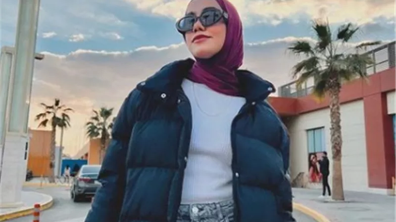 نُسَيْبه عماد «بلوجر» تجمع بين الأناقة والاحتشام