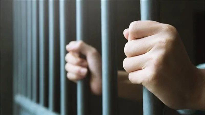 «جريمة على الطريق» شاب يتخلص من فتاة بعد معاشرتها