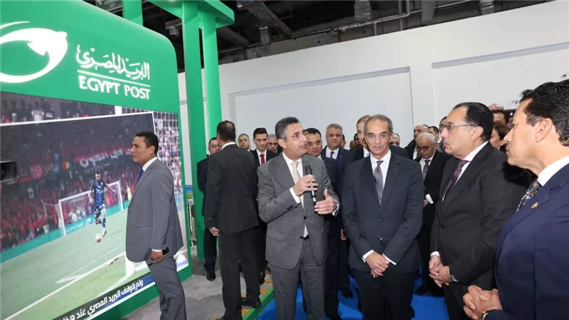 رئيس الوزراء يتفقد جناح البريد المصري بمعرض  «سبورتس إكسبو»