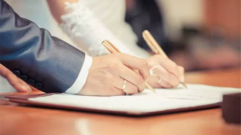 خطوات إجراء فحص المقبلين على الزواج وقرار جديد من الصحة
