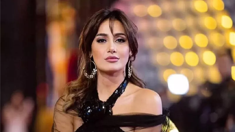 «طلاق وخلع حجاب» حلا شيحة تثير الجدل على السوشيال ميديا 