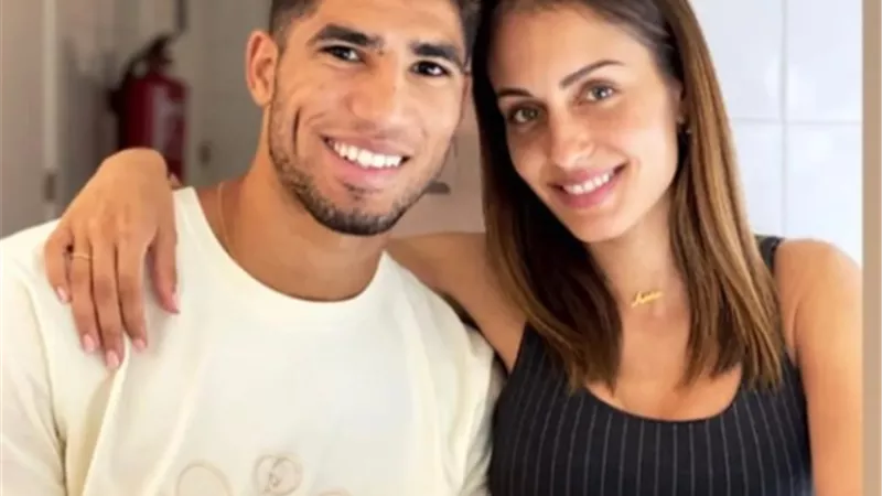 اتهام أشرف حكيمي بالاغتصاب ورد فعل زوجته (تفاصيل)