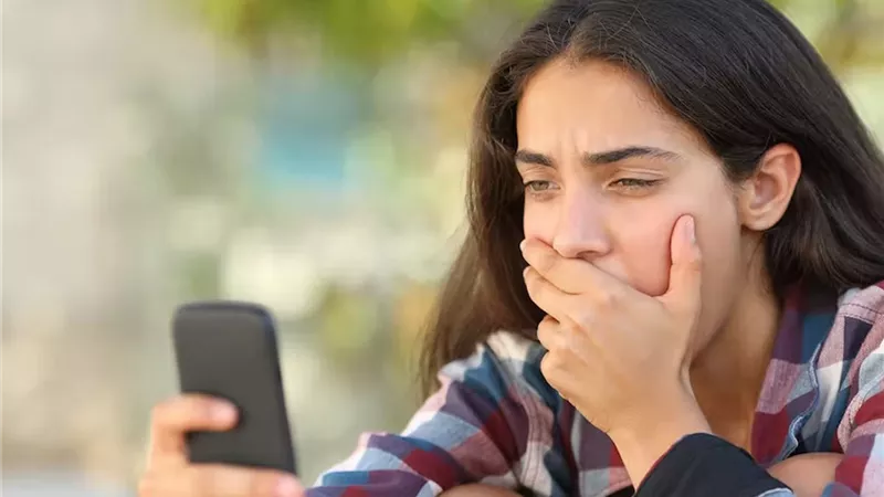 كيف تحمي أطفالك من الاستغلال الجنسي على «تيك توك»؟