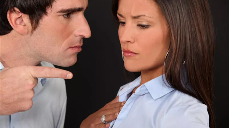 زوجة توجه سؤالا صادمًا: مارست الجنس مع شقيق زوجي.. هل أعترف له؟