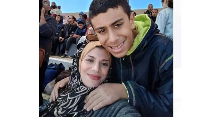 «هير نيوز» تنشر قصص ستات بـ100 ست «المرأة المعيلة»| سونيا تحدت شلل الأطفال لتدعم ابنها